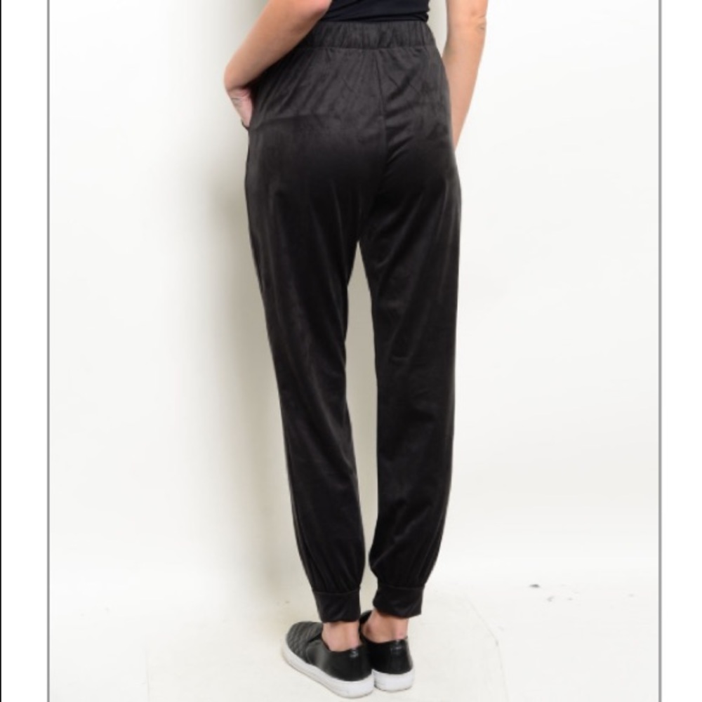 Black joggers w/tapered ankle & drawstring waist, juniors sz Lg - Picture 2 of 8